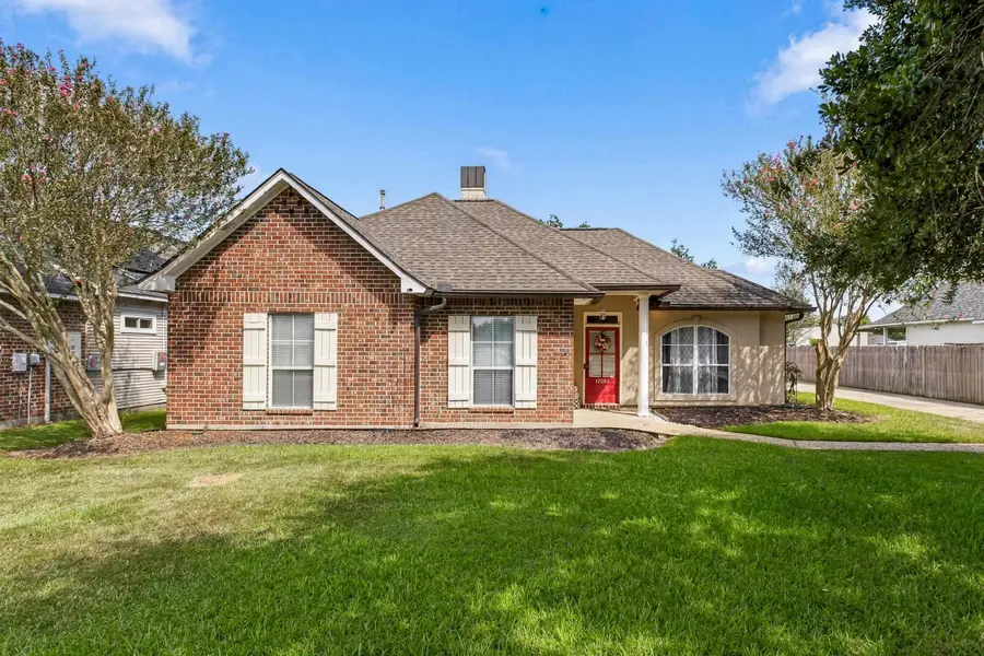 17086 Rennes Rd, Prairieville, LA 70769 - #2