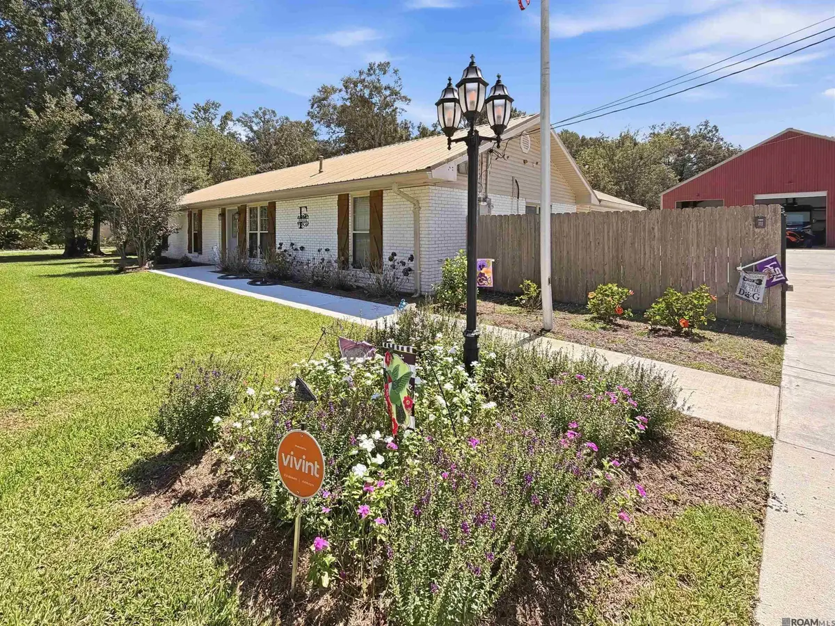 9808 Arnold Rd, Denham Springs, LA 70726 - #1