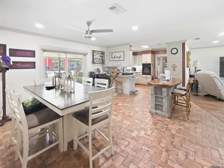 9808 Arnold Rd, Denham Springs, LA 70726 - #3