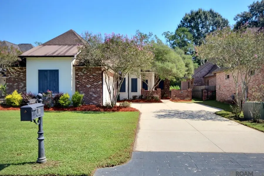26120 St Germain Ct, Denham Springs, LA 70726 - #2