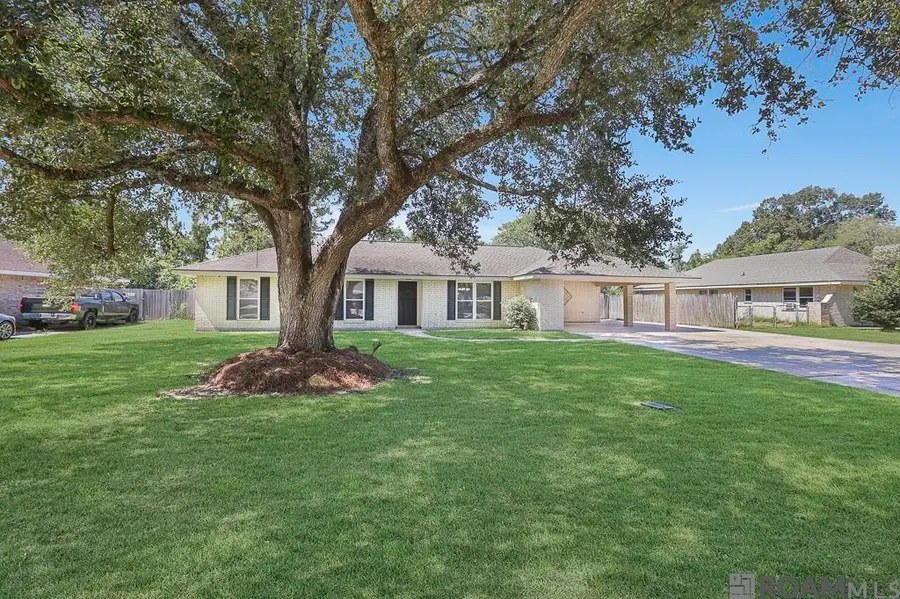 26049 Vincent Dr, Denham Springs, LA 70726 - #3