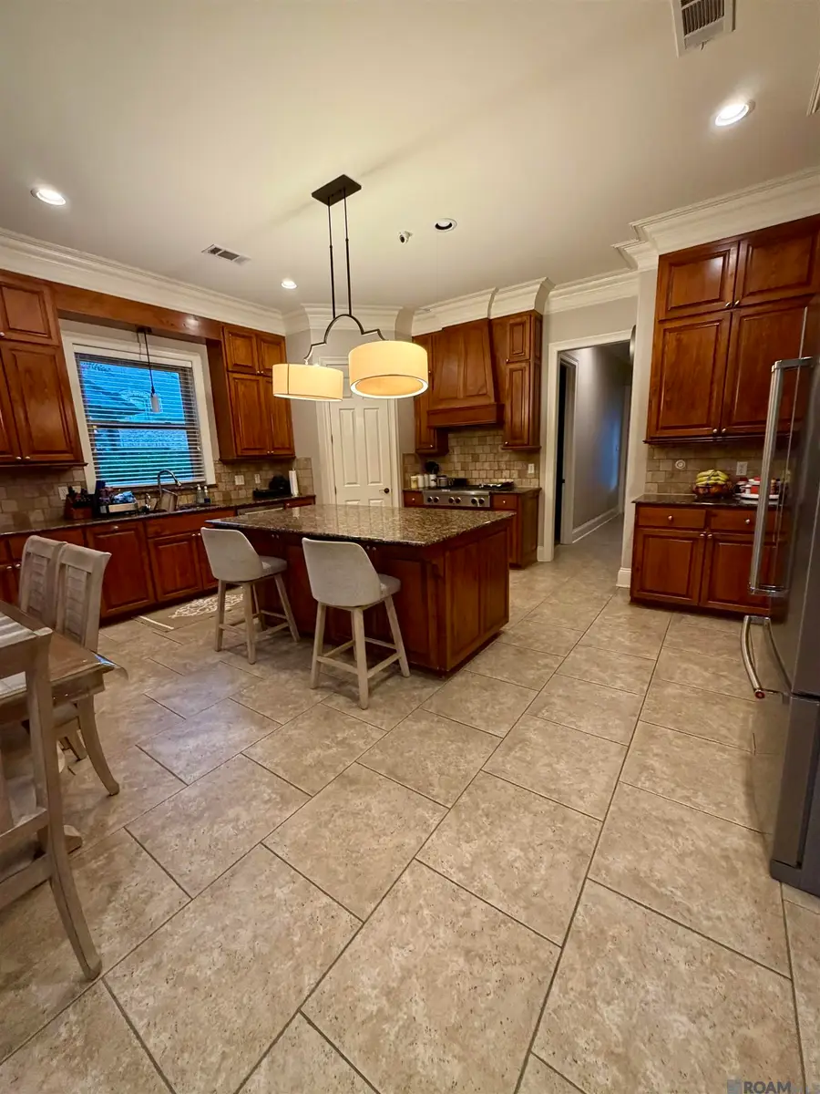 12057 Lake Estates Ave, Baton Rouge, LA 70810 - #3