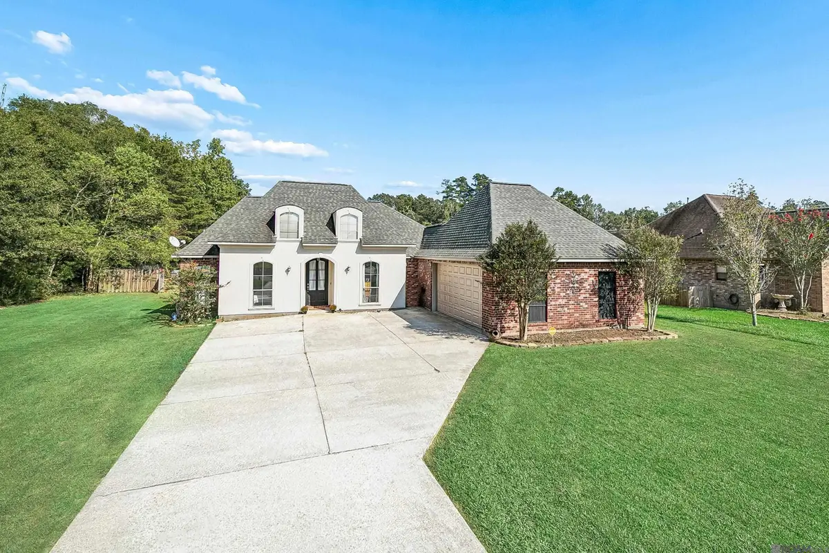 33990 Renee Ave, Denham Springs, LA 70706 - #1