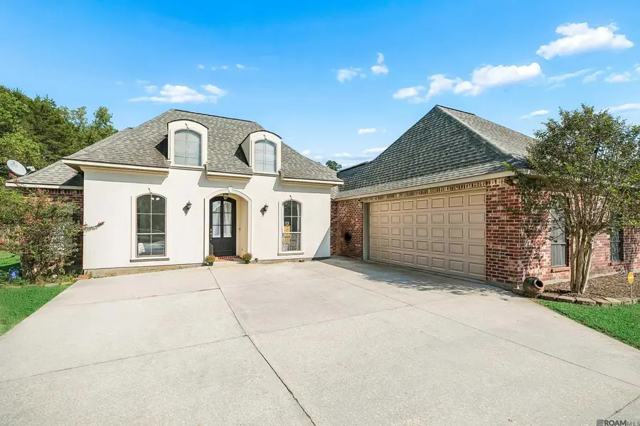 33990 Renee Ave, Denham Springs, LA 70706 - #2