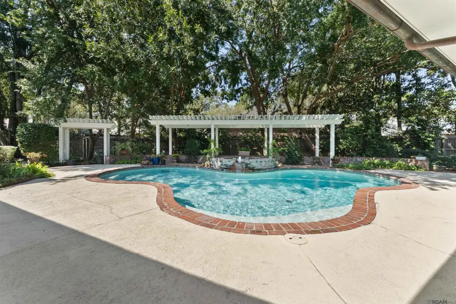12610 Humphreys Dr, Baton Rouge, LA 70816 - #2