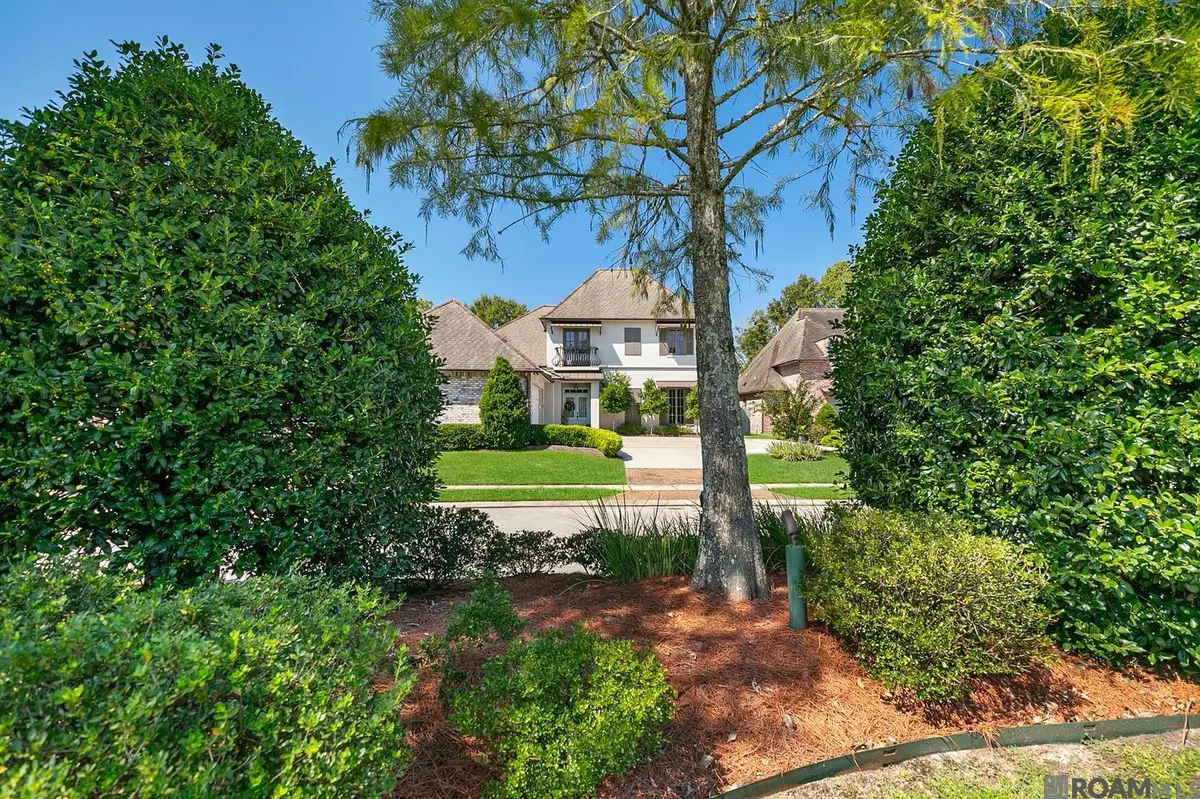 8970 Carriagewood Estates Dr, Baton Rouge, LA 70817 - #1