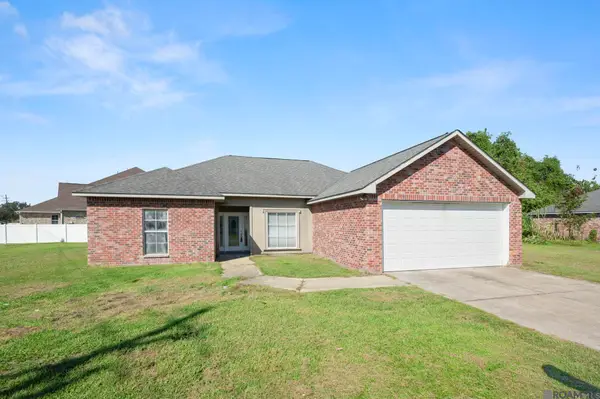 2227 Benedetto Ln, Port Allen, LA 70767