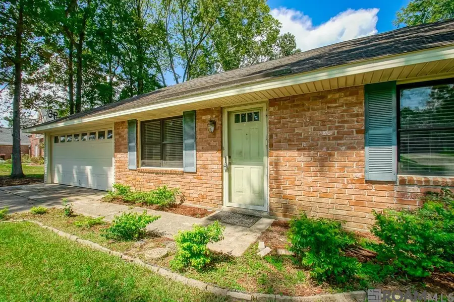 9338 Prince Charles St, Denham Springs, LA 70726 - #3