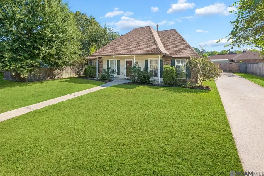 30582 E Trace, Walker, LA 70785 - #2