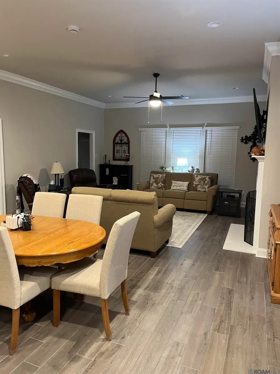 39250 Pelican Ln, Prairieville, LA 70769 - #3