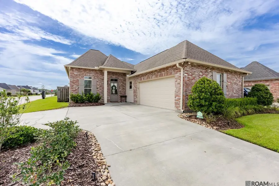 505 Silverbill Ln, Baton Rouge, LA 70810 - #2