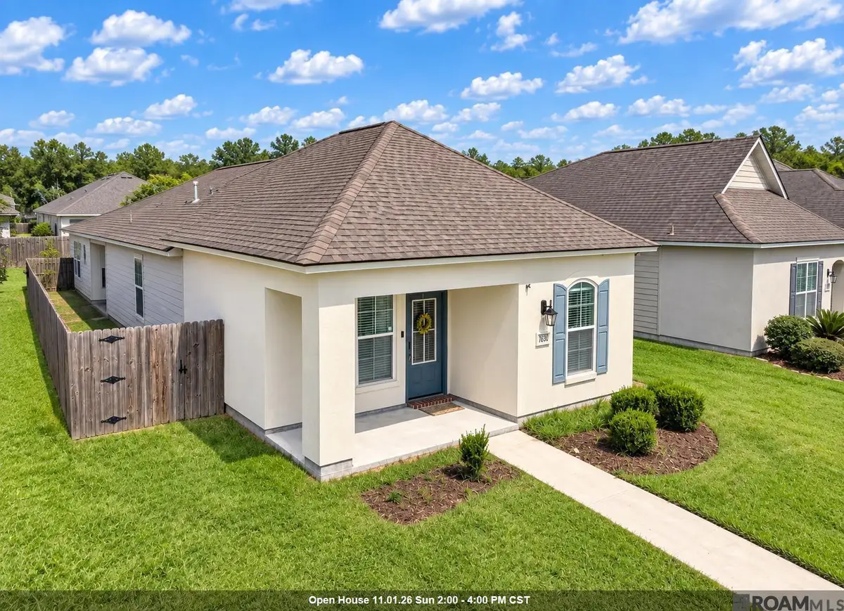 7631 W Pelican Lakes Ave, Baton Rouge, LA 70820 - #1