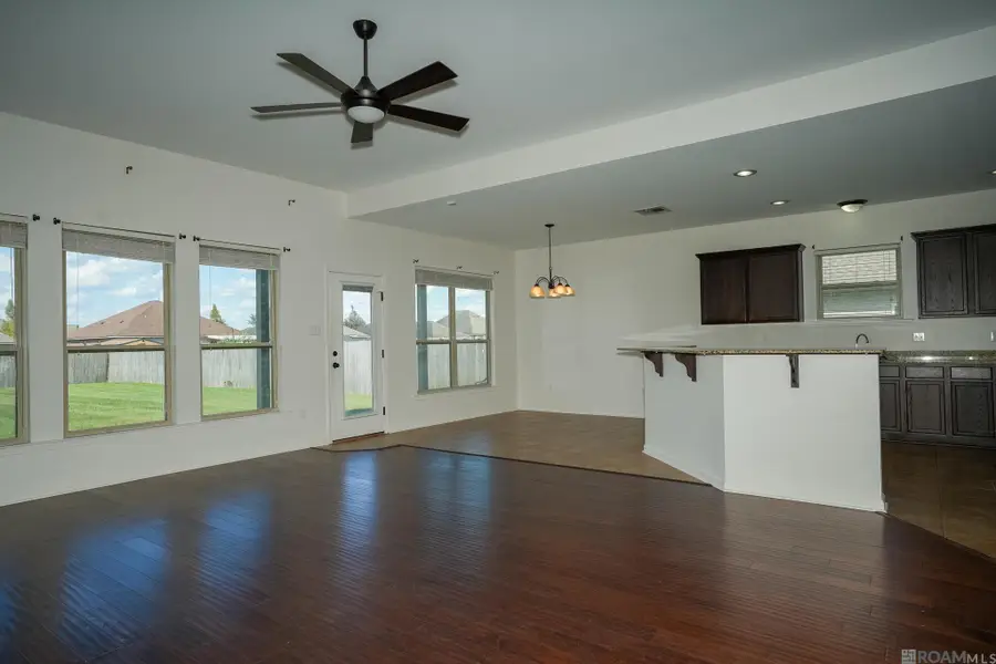 42308 Devall Rd, Prairieville, LA 70769 - #2