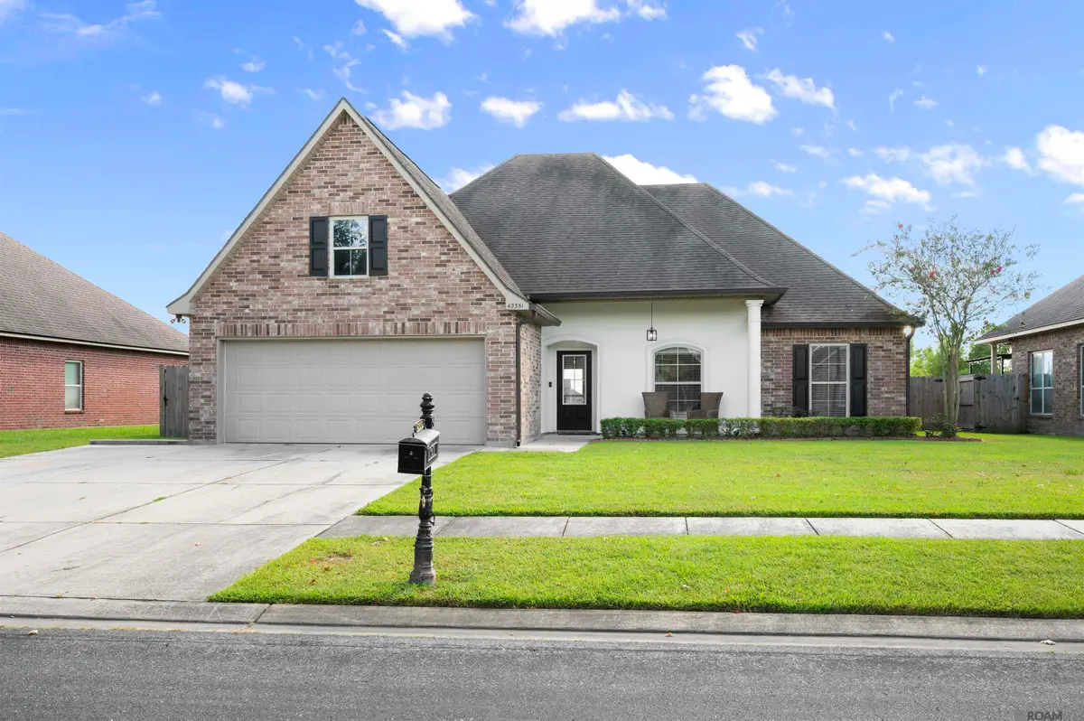 42351 Yellowstone Ave, Prairieville, LA 70769 - #1