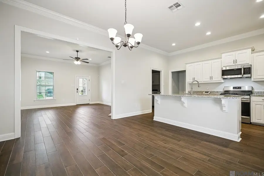40231 Maddie Dr, Prairieville, LA 70769 - #2