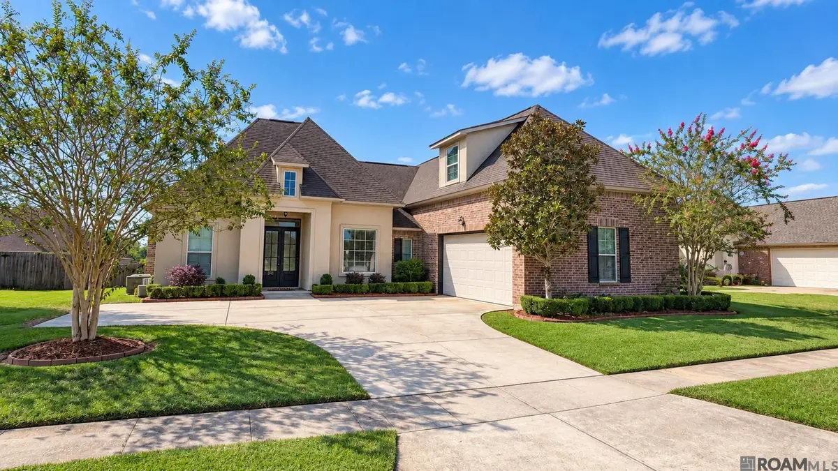 2958 Majestic Oaks Ave, Zachary, LA 70791 - #1