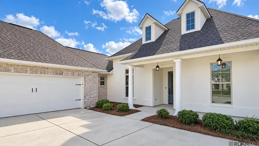 8826 Shephard Dr, Denham Springs, LA 70726 - #2