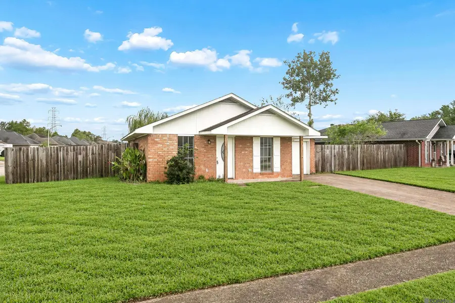 701 Belle Pointe Blvd, Laplace, LA 70068 - #2