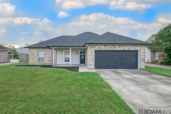 17075 Hunters Trace St W, Prairieville, LA 70769