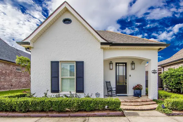 208 Rue Christe, Houma, LA 70360