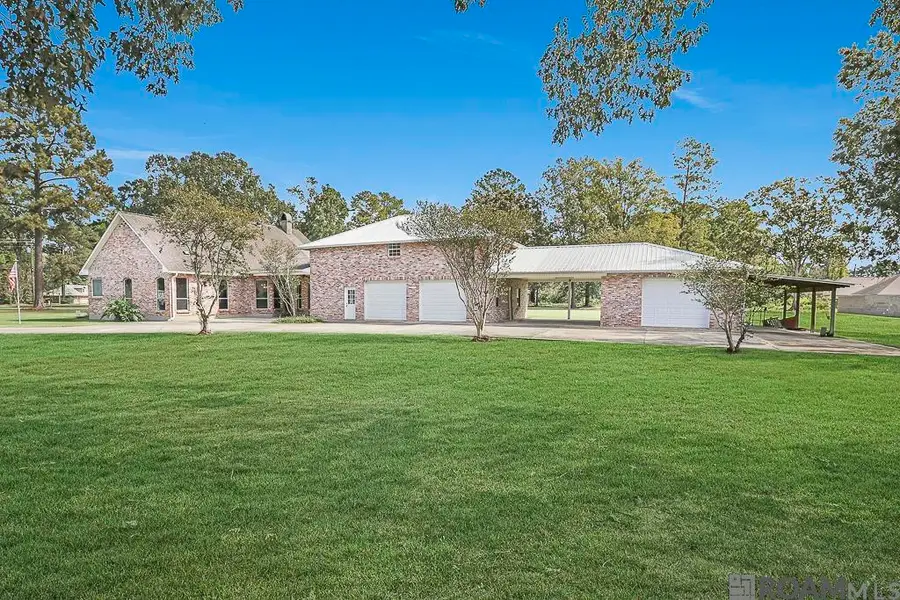 14238 Brown Rd, Denham Springs, LA 70726 - #3