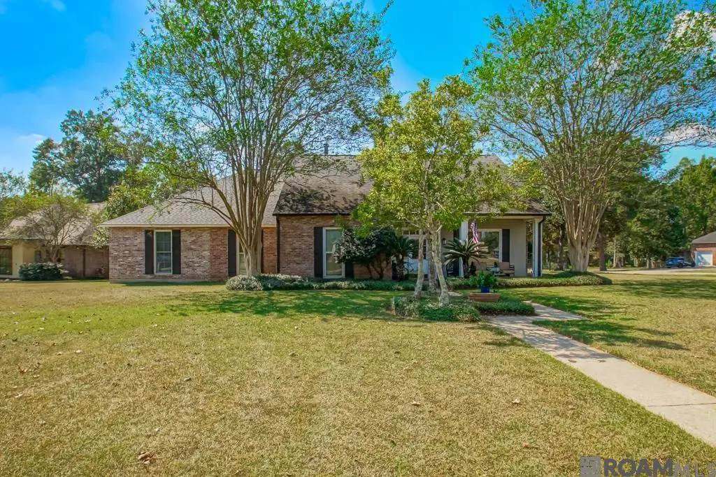 11212 Suncrest Ct, Baton Rouge, LA 70818 - #1