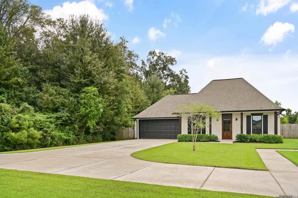 907 Flat Lands Dr, Gonzales, LA 70737 - #1