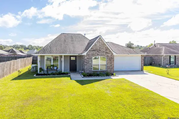 36032 Portsmouth Dr, Denham Springs, LA 70706