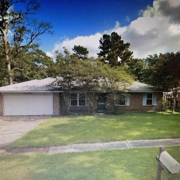 14605 Mora Dr, Baton Rouge, LA 70819