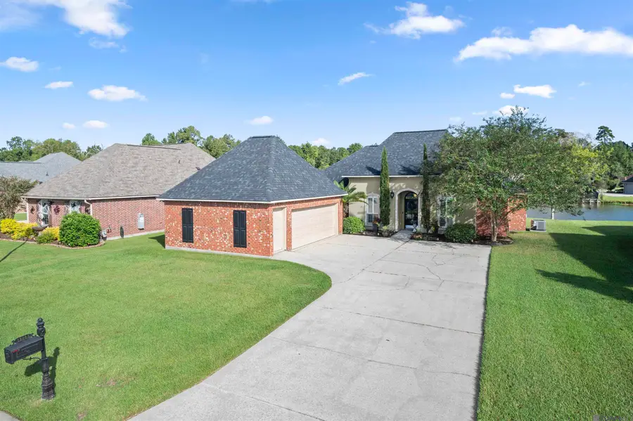 13843 Creekstone Dr, Denham Springs, LA 70726 - #2