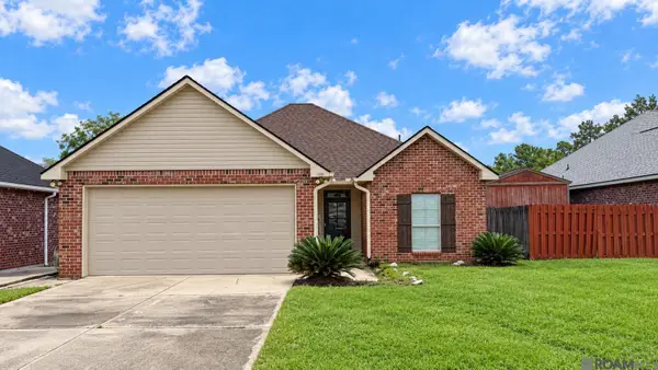 14207 Stones Throw Ct, Denham Springs, LA 70726