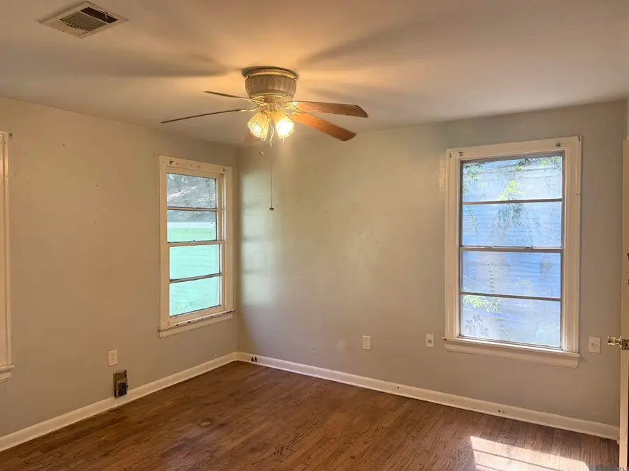 2212 Martin Ave, Baton Rouge, LA 70802 - #2