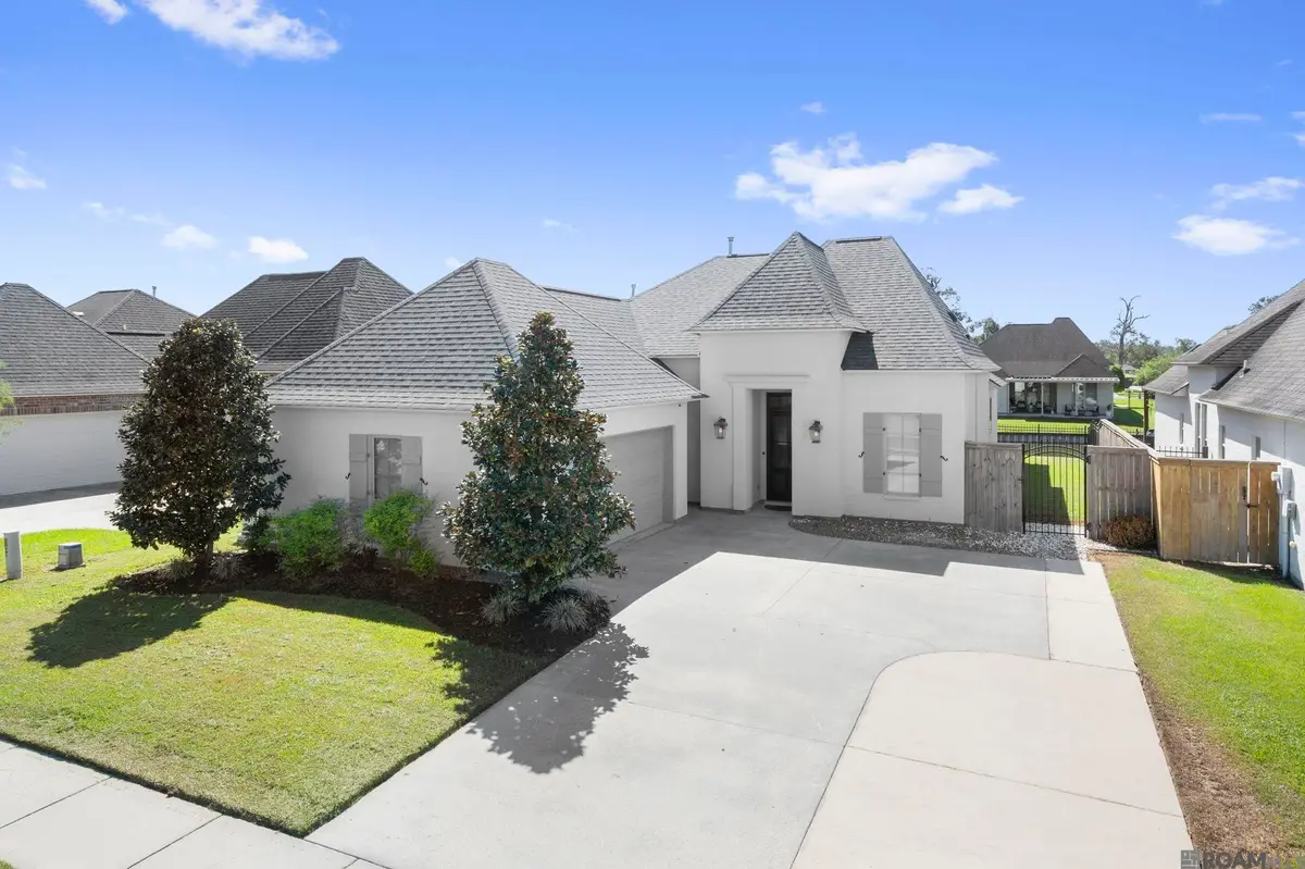 43287 Meadow Grove Dr, Prairieville, LA 70769 - #1