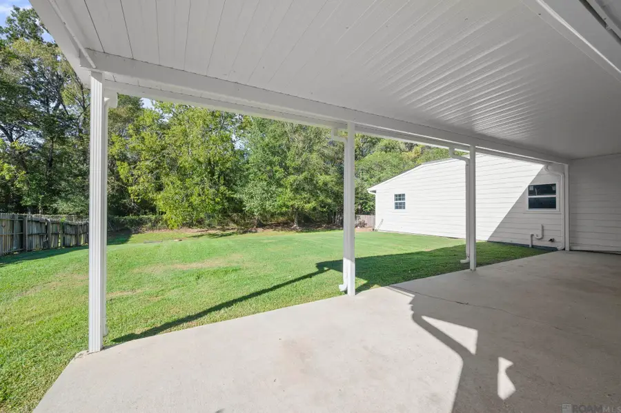 14042 Woodland Ridge Ave, Baton Rouge, LA 70816 - #3