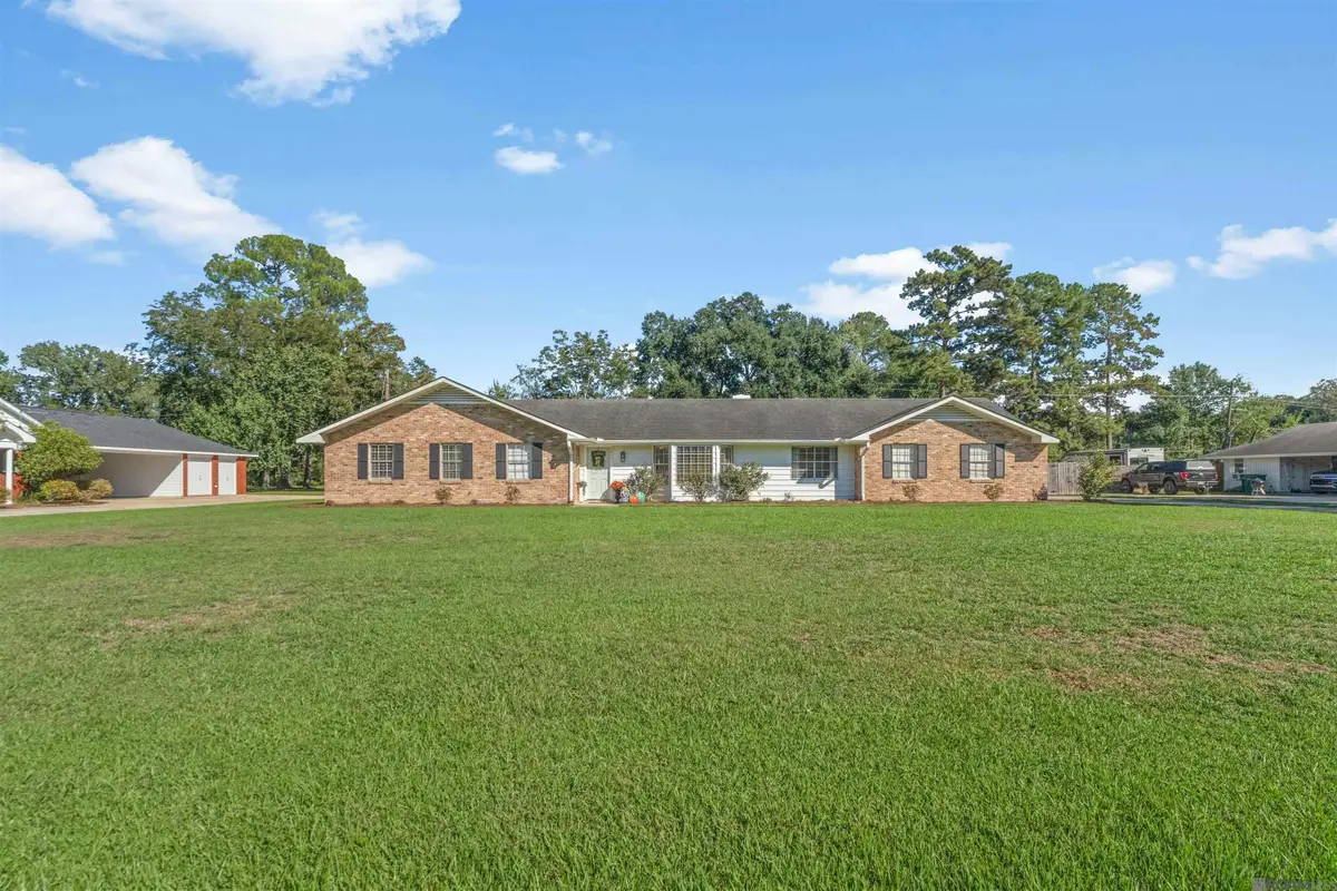 5824 Fennwood Dr, Zachary, LA 70791 - #1