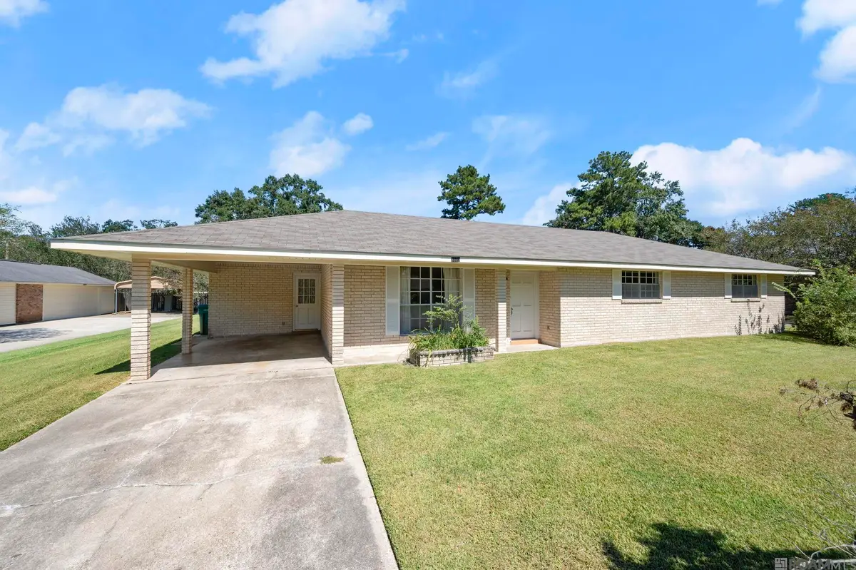 3523 Nelson St, Zachary, LA 70791 - #1