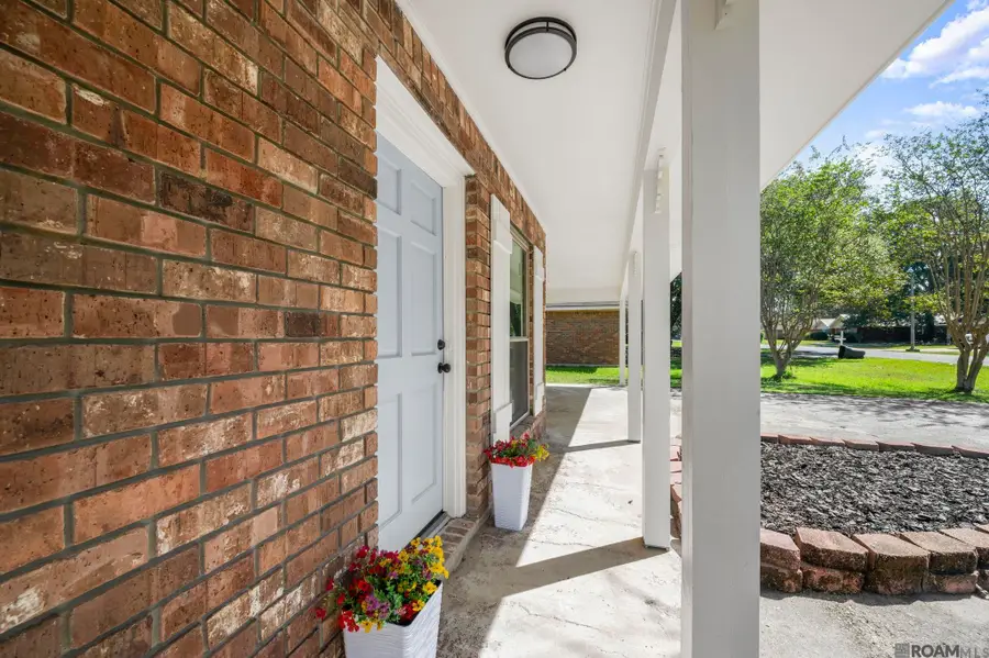 10658 Carmel Dr, Baton Rouge, LA 70818 - #3