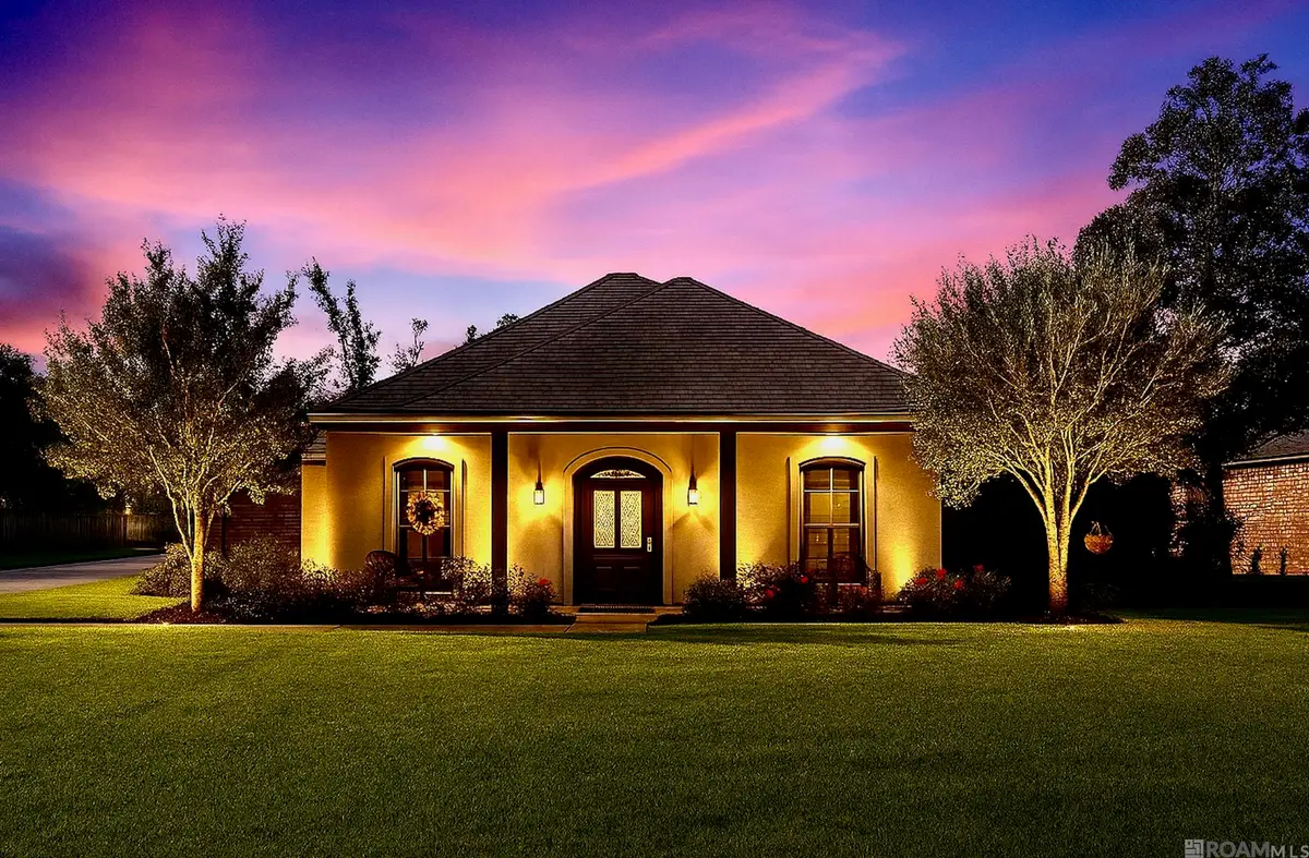 8788 Wyeth Dr, Denham Springs, LA 70706 - #1