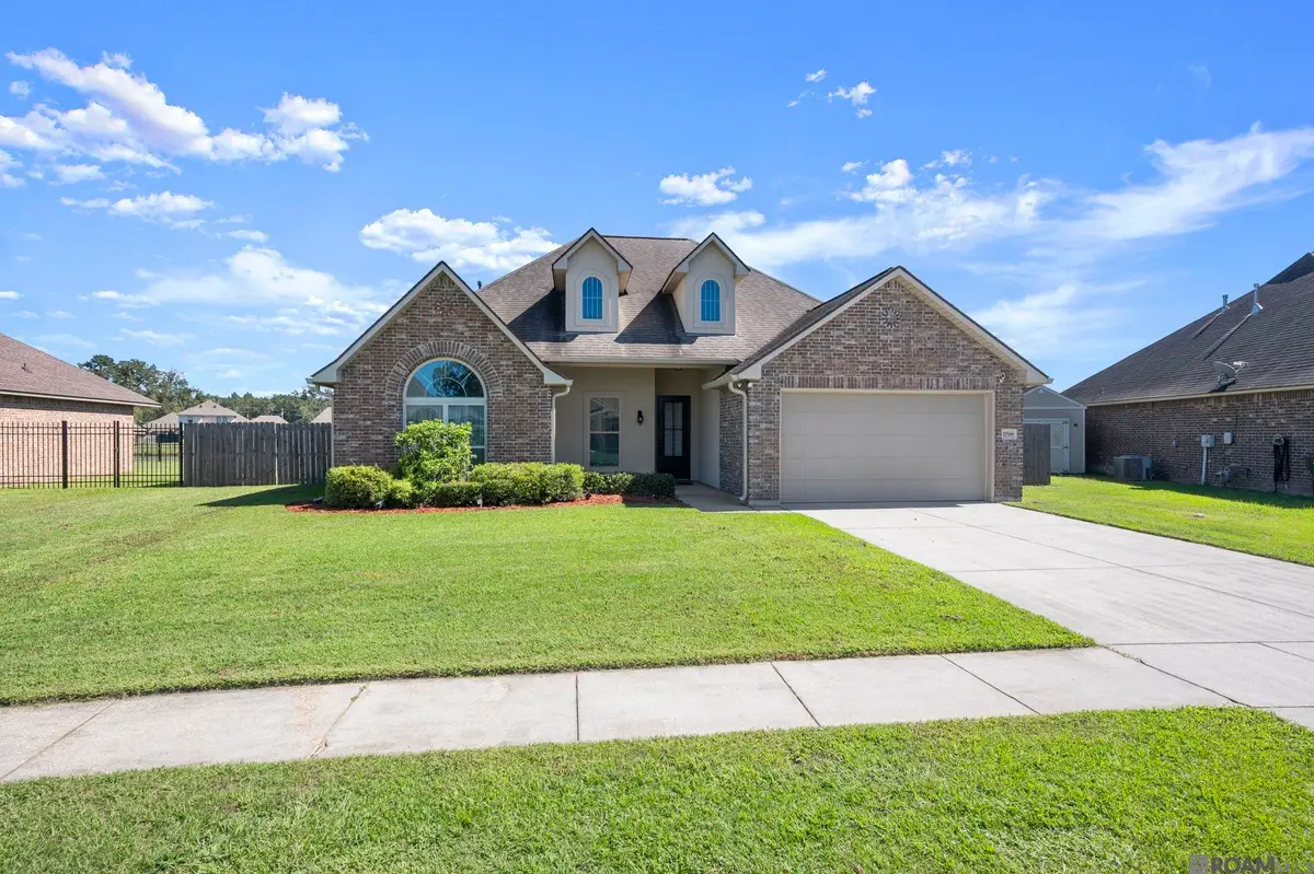 17568 Golden Eagle Dr, Prairieville, LA 70769 - #1