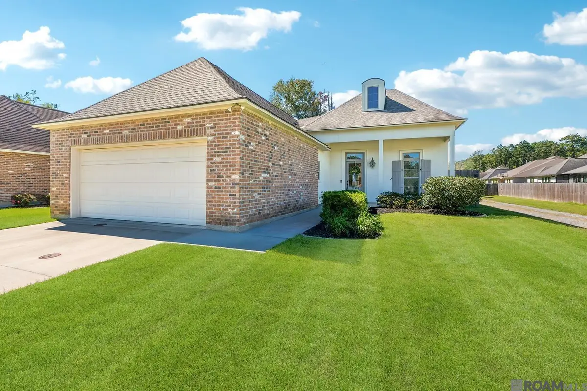 27955 Meadow Hill Ln, Denham Springs, LA 70726 - #1
