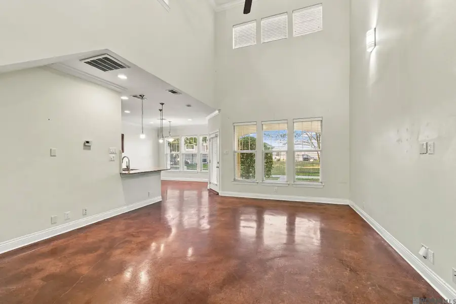 8000 Stonelake Village Ave #104, Baton Rouge, LA 70820 - #2