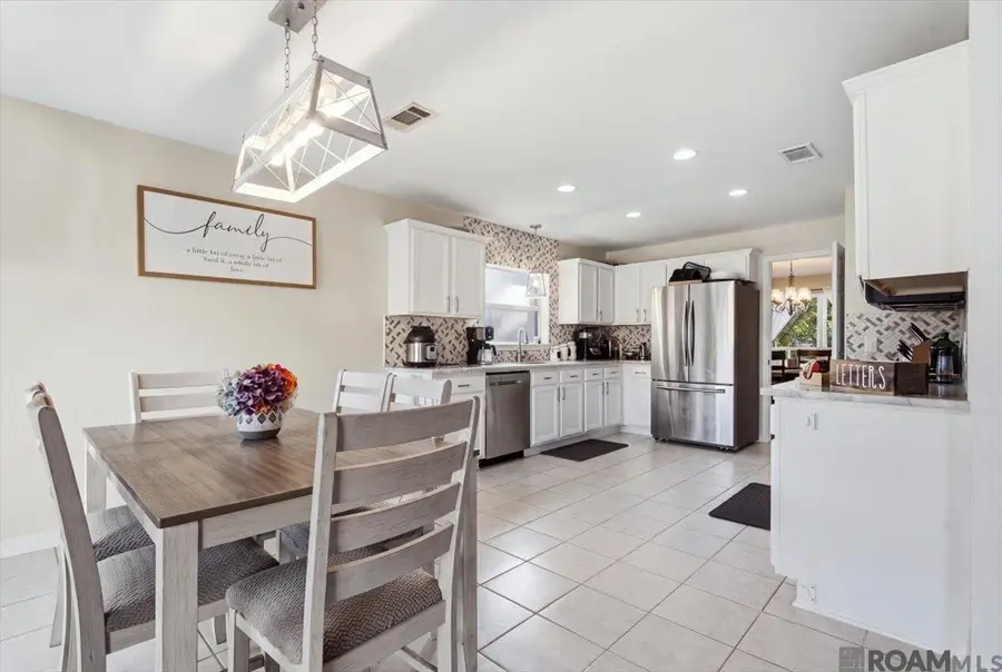17410 W Autumn Dr, Prairieville, LA 70769 - #2