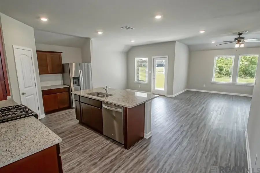 35572 Grovemont Dr, Denham Springs, LA 70706 - #3