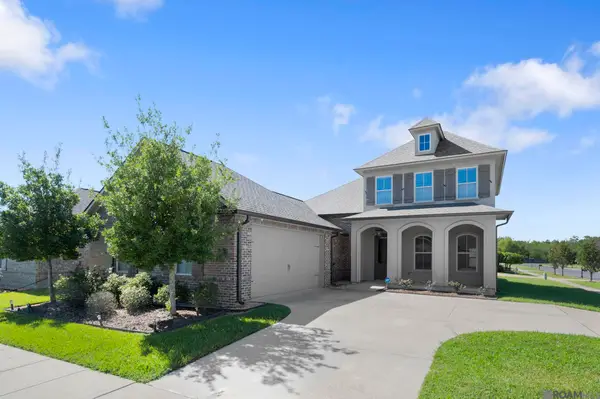 3805 Kingsbarns Dr, Zachary, LA 70791