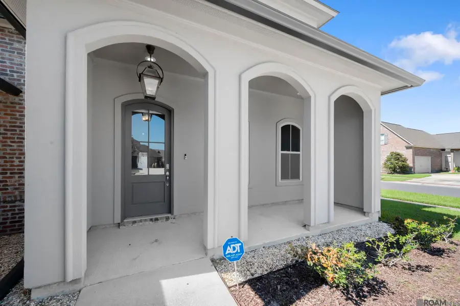 3805 Kingsbarns Dr, Zachary, LA 70791 - #2