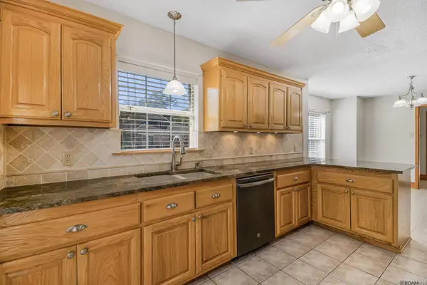 7097 Jim Rushing Rd, Denham Springs, LA 70706