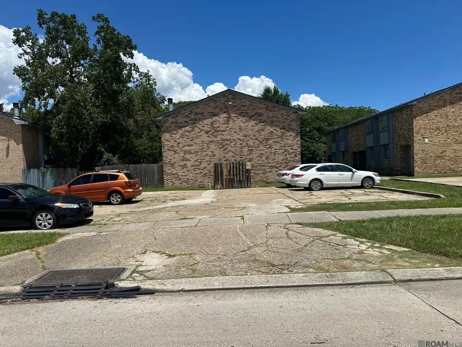 1635 Jade Ave #20, Baton Rouge, LA 70820 - #2