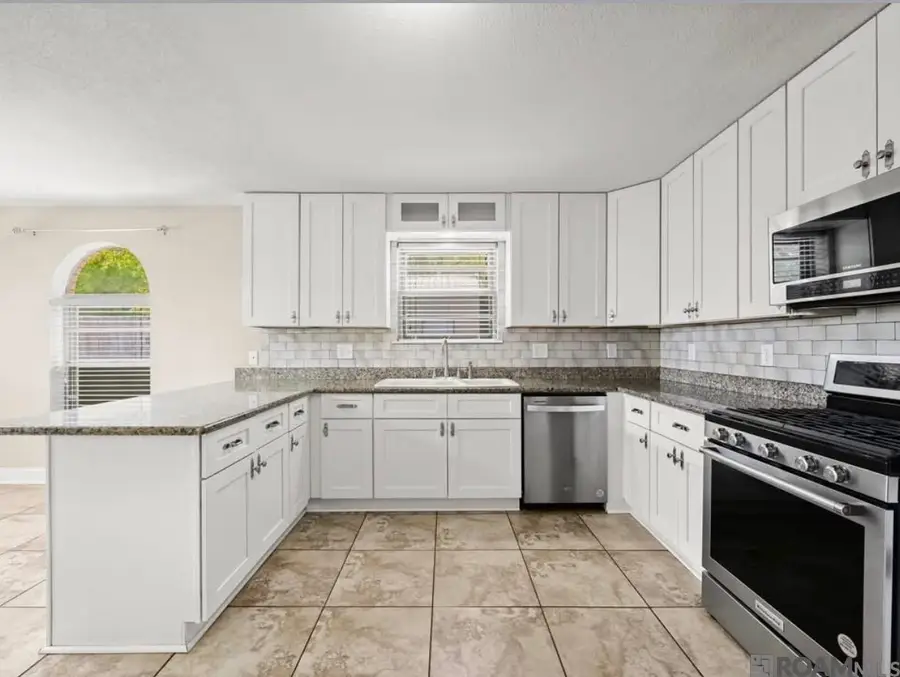 39419 Al Dr, Prairieville, LA 70769 - #2