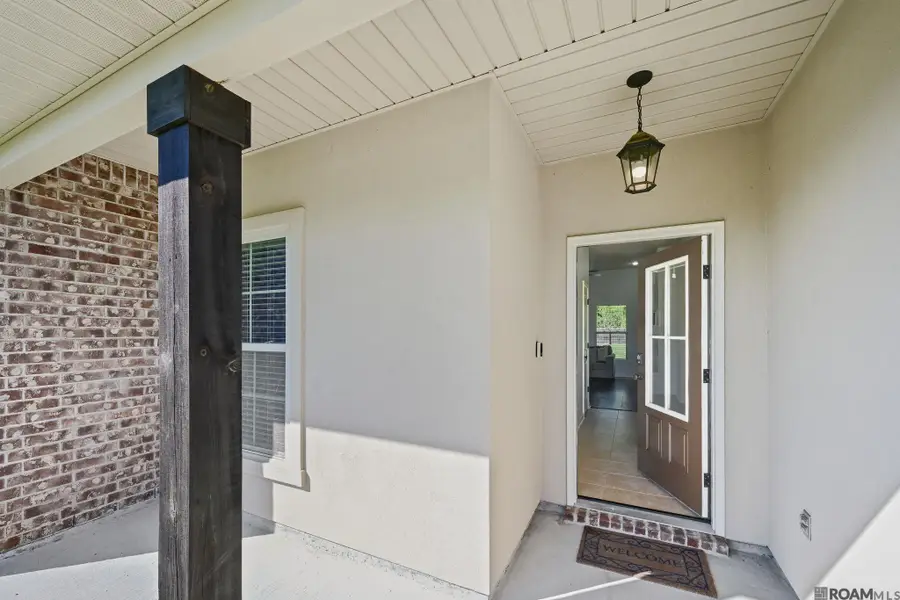 23177 Berry View Dr, Denham Springs, LA 70726 - #3