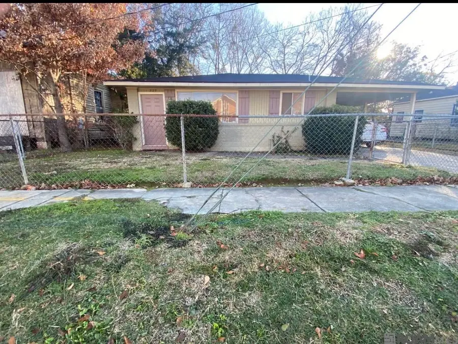 327 S 17th St, Baton Rouge, LA 70802 - #2